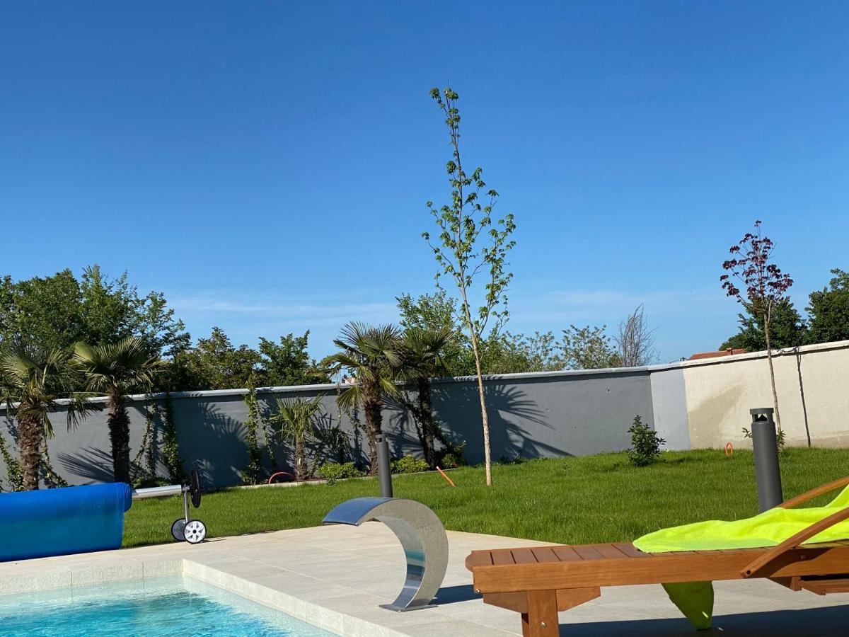 Villa Eni Medulin Heated Pool Šišan