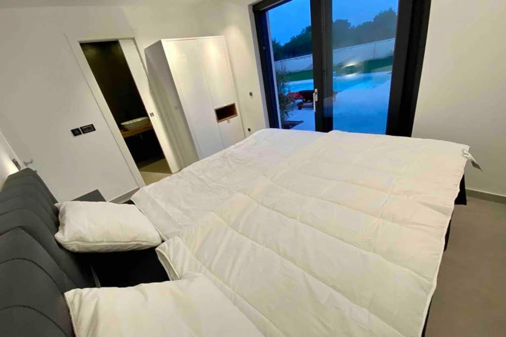 Eni Medulin Heated Pool Villa Šišan
