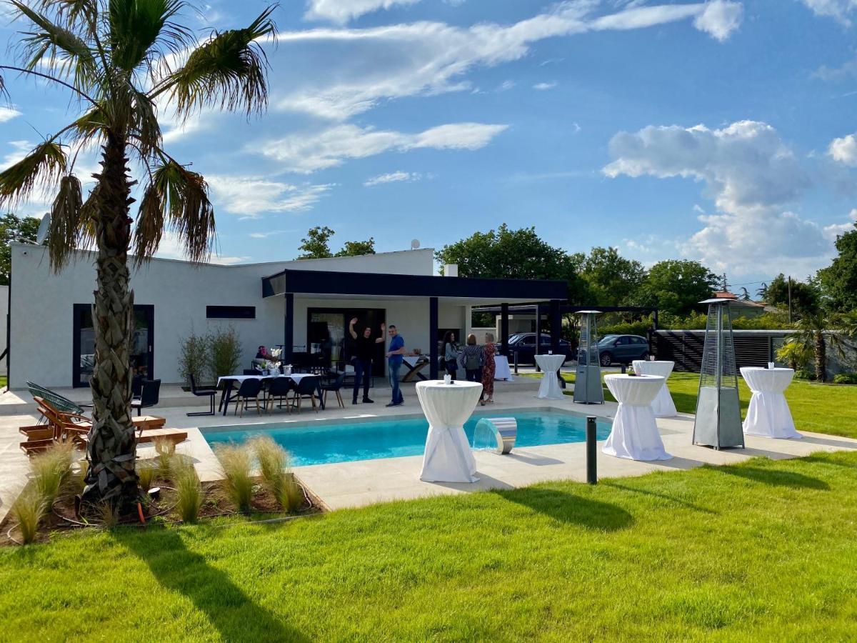 Villa Eni Medulin Heated Pool Šišan